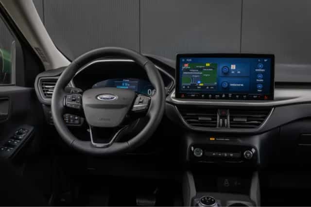 Ford Kuga (2025) thumbnail 3
