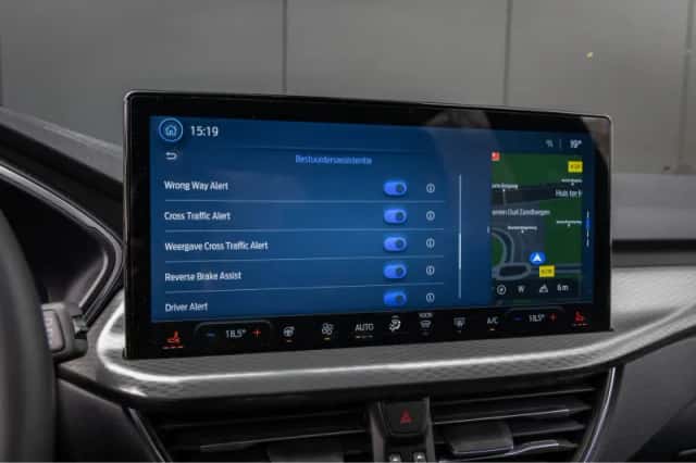 Ford Kuga (2025) thumbnail 24