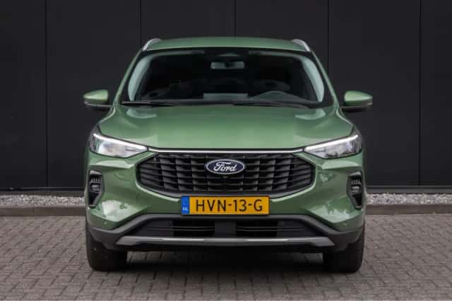 Ford Kuga (2025) thumbnail 4