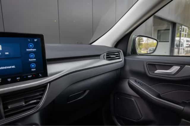 Ford Kuga (2025) thumbnail 31