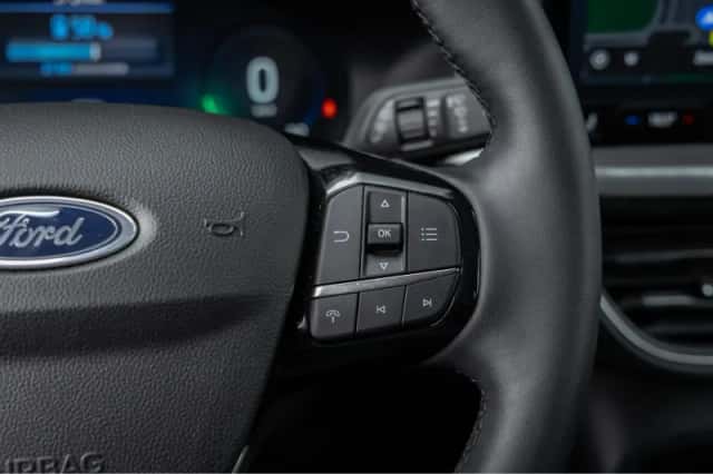 Ford Kuga (2025) thumbnail 37