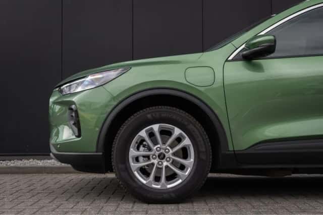 Ford Kuga (2025) thumbnail 9