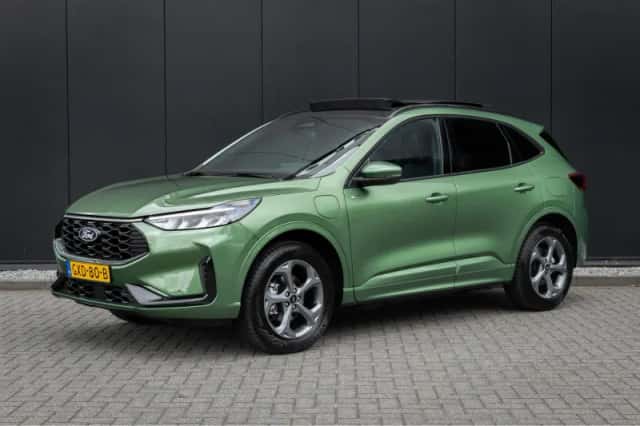 Ford Kuga (2025) thumbnail 1