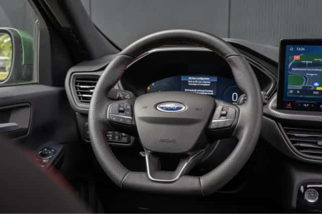 Ford Kuga (2025) thumbnail 11
