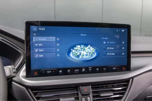 Ford Kuga (2025) thumbnail 17