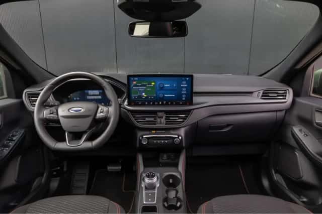 Ford Kuga (2025) thumbnail 8
