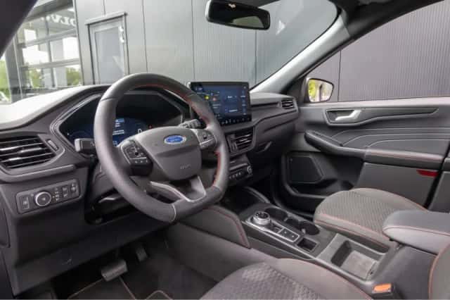 Ford Kuga (2025) thumbnail 10