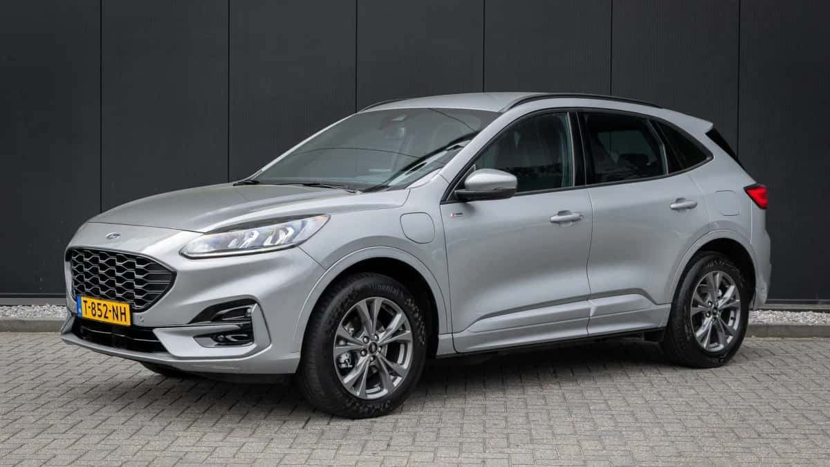 Ford Kuga (2023) — foto 1