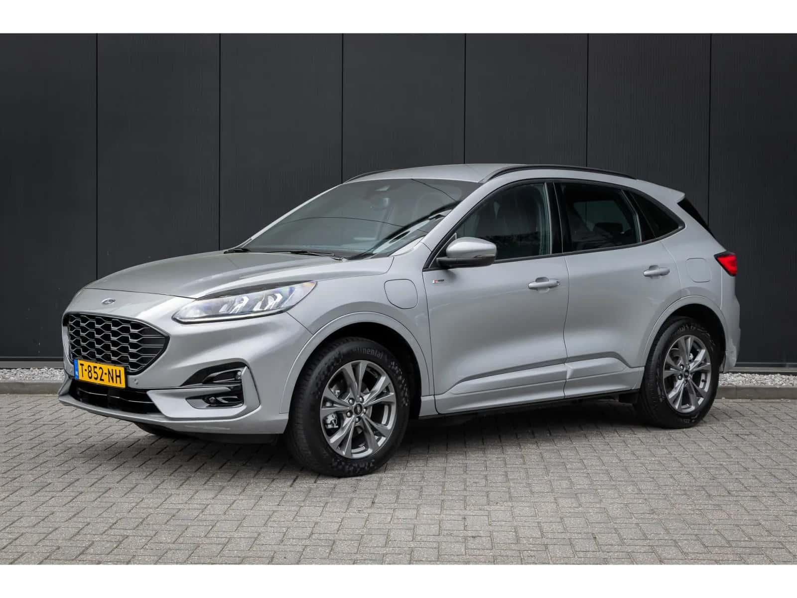 Ford Kuga (2023) — foto 1