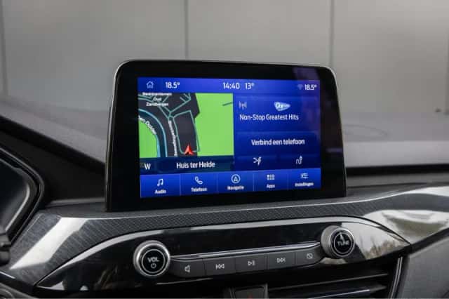 Ford Kuga (2023) thumbnail 14