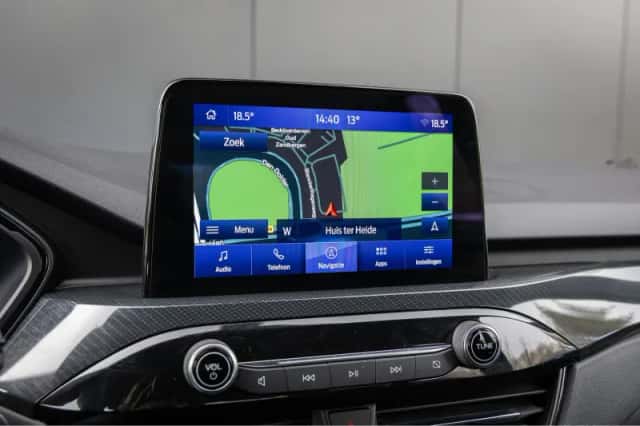 Ford Kuga (2023) thumbnail 16