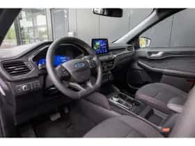 Ford Kuga (2023) thumbnail 22