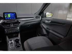 Ford Kuga (2023) thumbnail 25