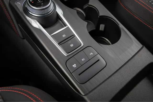 Ford Kuga (2023) thumbnail 31