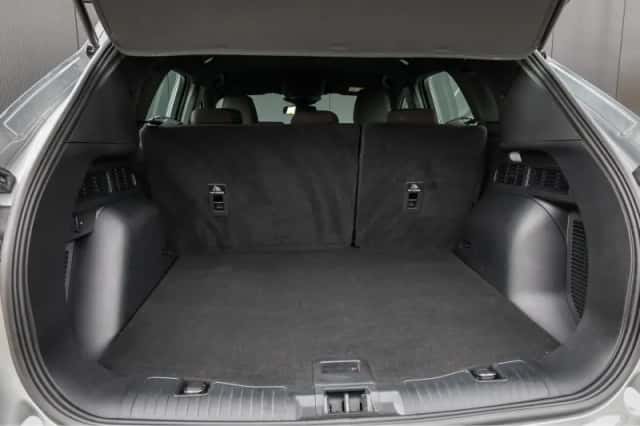 Ford Kuga (2023) thumbnail 38