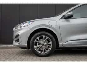 Ford Kuga (2023) thumbnail 10