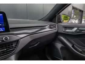 Ford Focus (2022) thumbnail 30