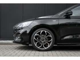 Ford Focus (2022) thumbnail 38