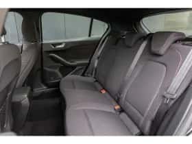 Ford Focus (2022) thumbnail 7