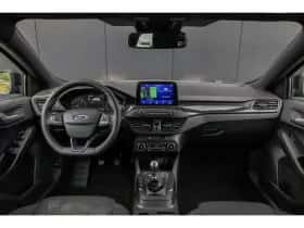 Ford Focus (2022) thumbnail 9