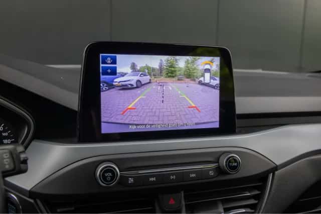 Ford Focus (2022) thumbnail 16