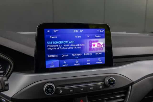 Ford Focus (2022) thumbnail 17