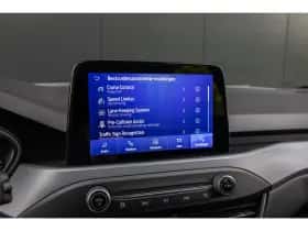 Ford Focus (2022) thumbnail 22