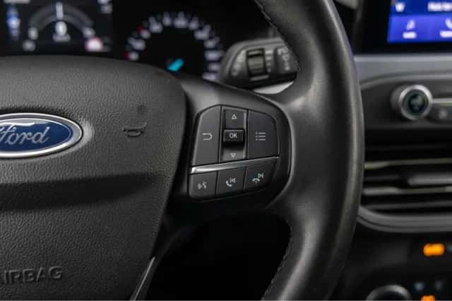 Ford Focus (2022) thumbnail 26