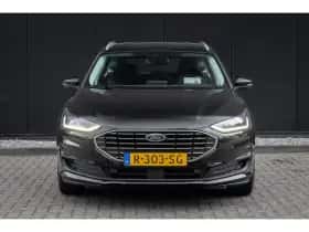Ford Focus (2022) thumbnail 4
