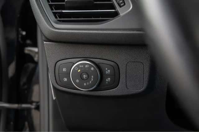 Ford Focus (2022) thumbnail 35