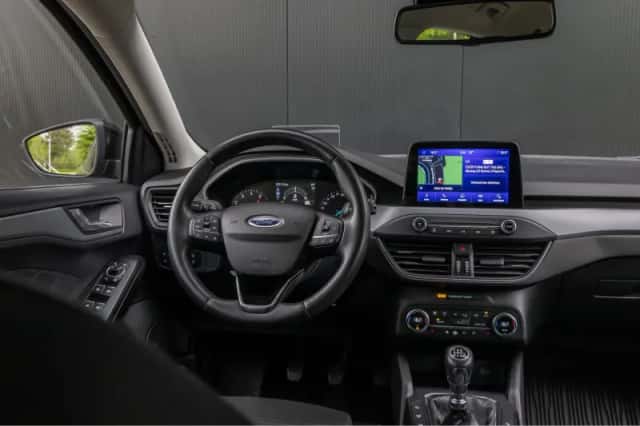 Ford Focus (2022) thumbnail 39