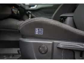 Ford Focus (2022) thumbnail 8