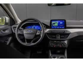 Ford Focus (2022) thumbnail 12