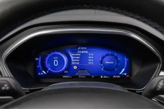 Ford Focus (2022) thumbnail 14