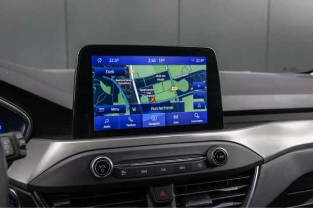 Ford Focus (2022) thumbnail 18