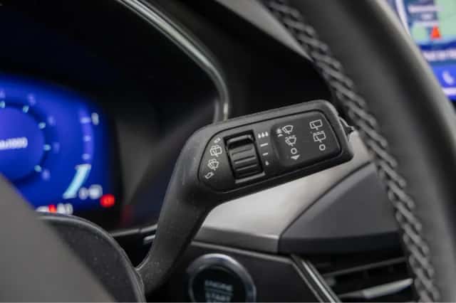 Ford Focus (2022) thumbnail 30