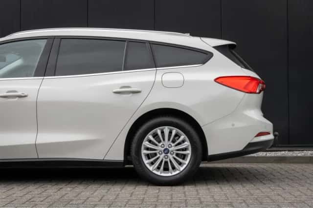 Ford Focus (2022) thumbnail 38