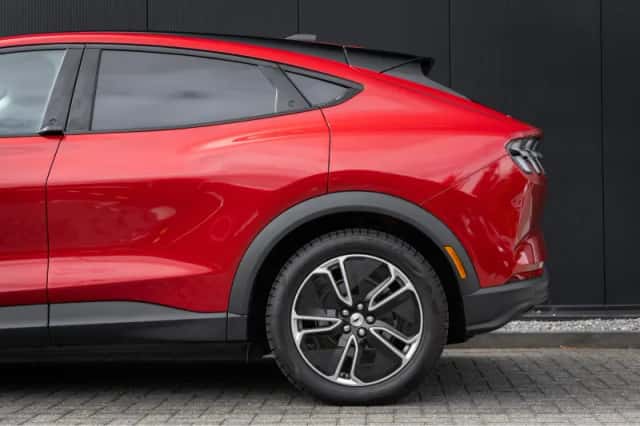 Ford Mustang Mach-E (2024) thumbnail 42