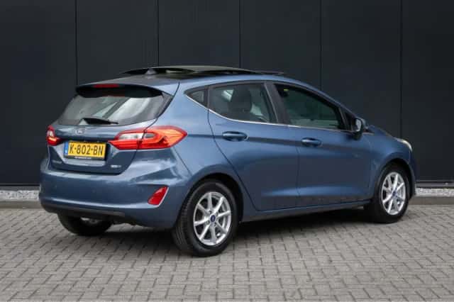 Ford Fiesta (2020) thumbnail 2