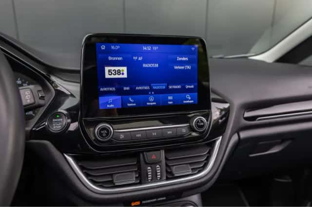 Ford Fiesta (2020) thumbnail 16