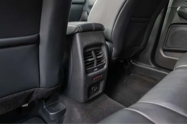 Ford Kuga (2021) thumbnail 14