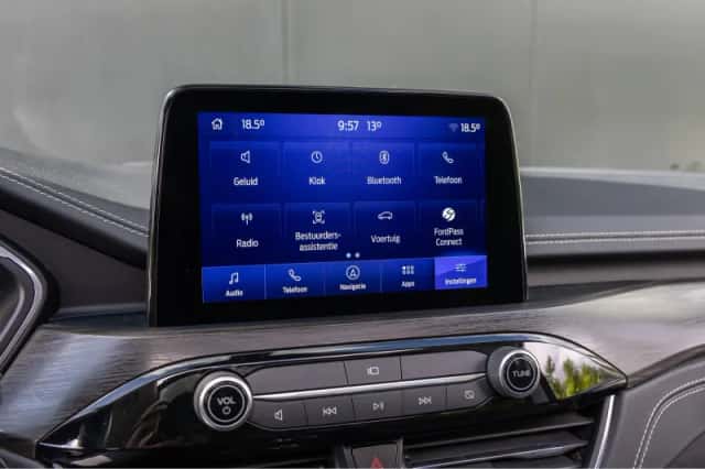 Ford Kuga (2021) thumbnail 24