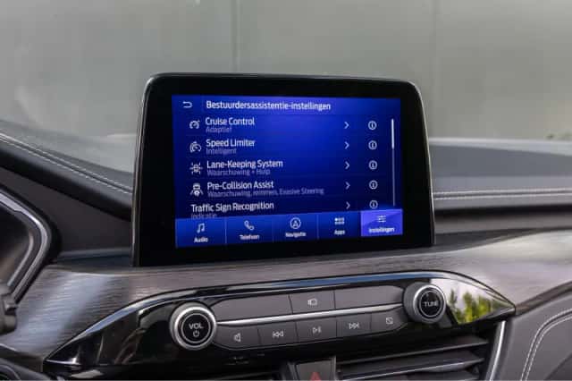 Ford Kuga (2021) thumbnail 26