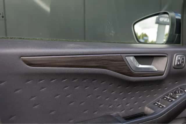 Ford Kuga (2021) thumbnail 45