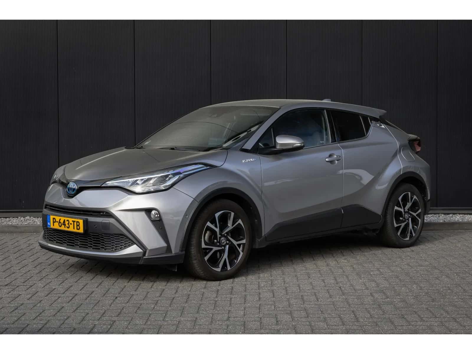 Toyota C-HR (2022) — foto 1
