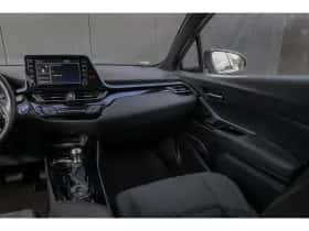 Toyota C-HR (2022) thumbnail 33