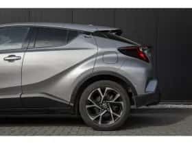 Toyota C-HR (2022) thumbnail 36