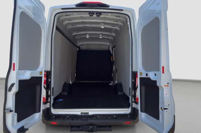 Ford Transit (2024) thumbnail 11