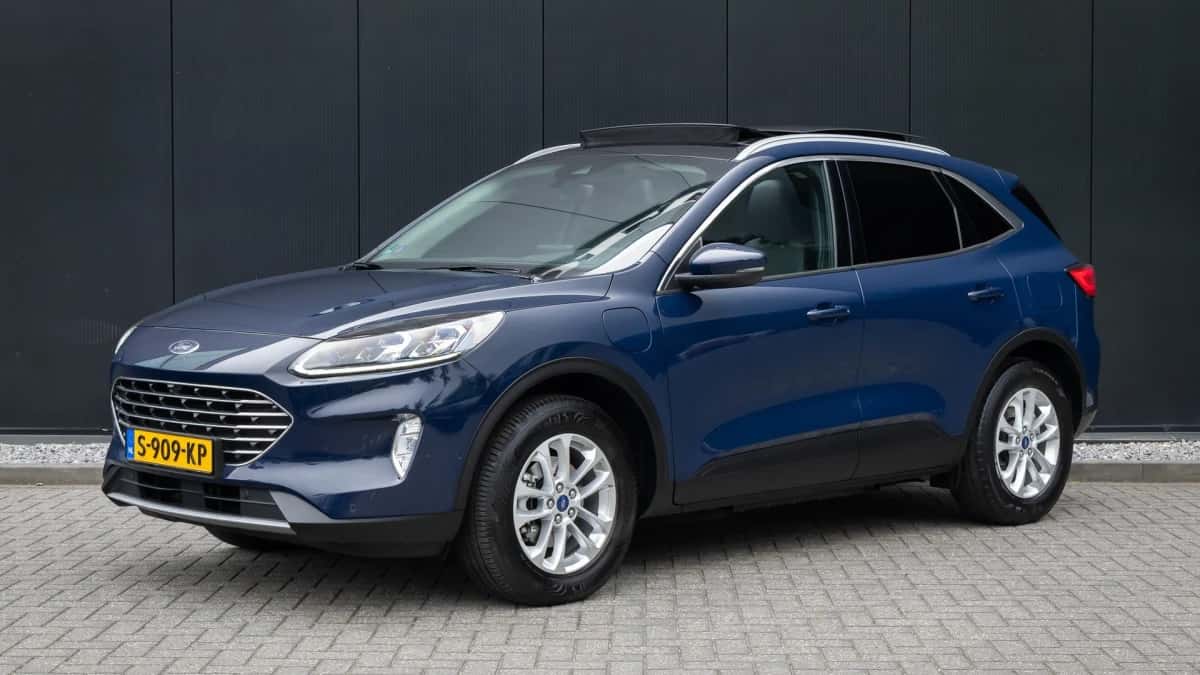 Ford Kuga (2023) — foto 1
