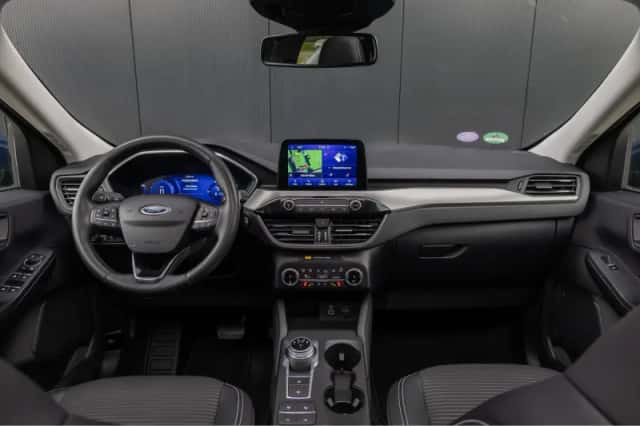 Ford Kuga (2023) thumbnail 13